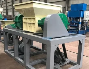 Compact standalone dual shaft shredder unit for small-to-medium recycling plants.