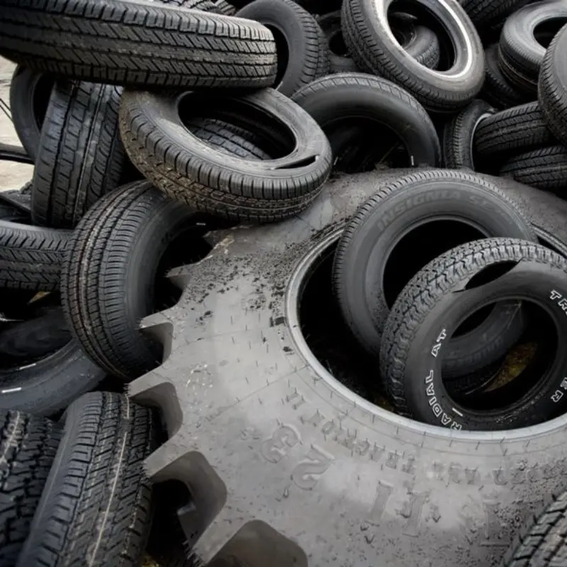 Car and truck tires suitable for processing by double shaft shredder